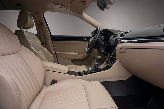 Skoda Superb 20 of 30