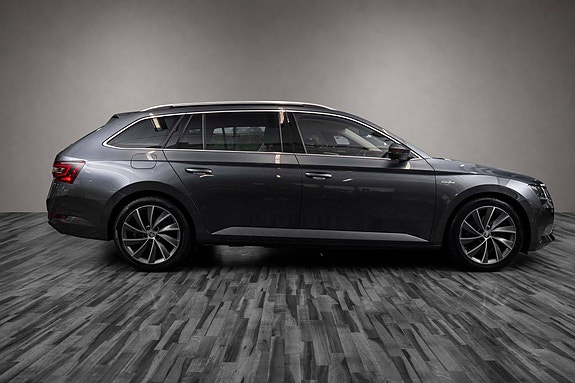 Skoda Superb 6 of 30