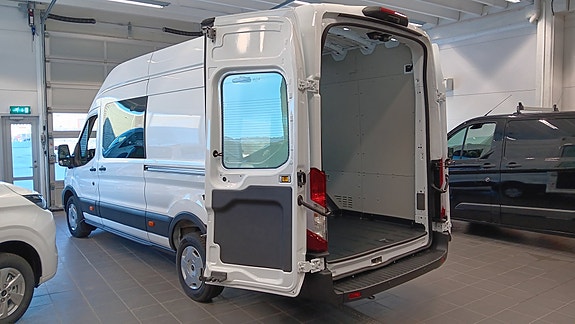 Ford Transit 7 of 30