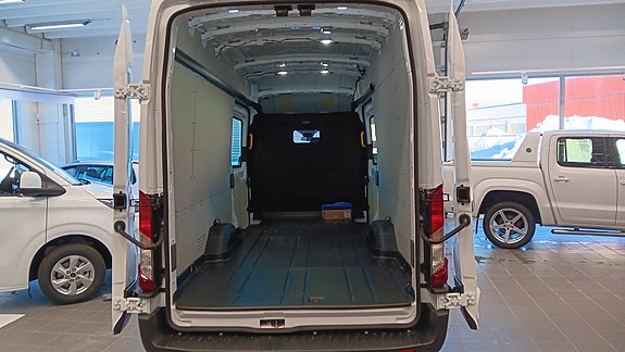 Ford Transit 29 of 30