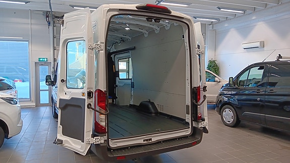 Ford Transit 30 of 30