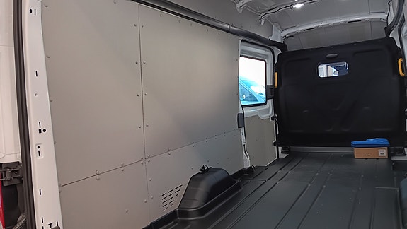 Ford Transit 24 of 30