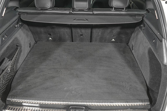 Mercedes-Benz GLC350 e 9 of 30