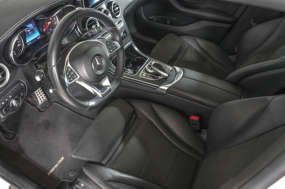 Mercedes-Benz GLC350 e 17 of 30