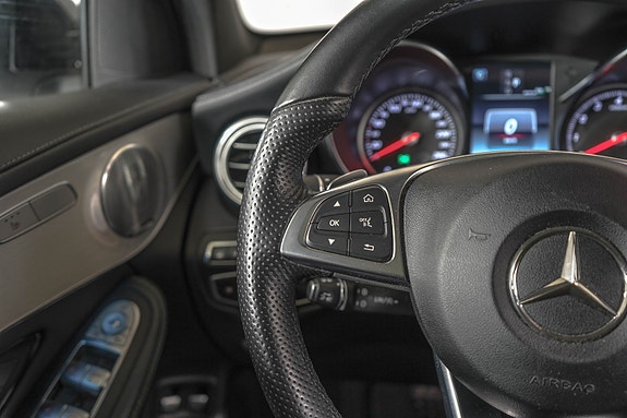 Mercedes-Benz GLC350 e 23 of 30