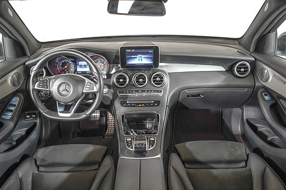 Mercedes-Benz GLC350 e 18 of 30