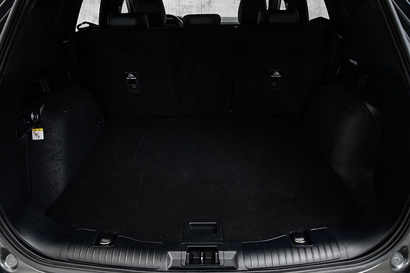 Ford Kuga 10 of 25