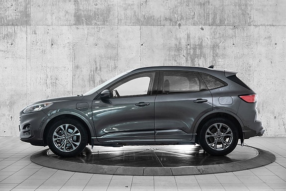 Ford Kuga 2 of 25