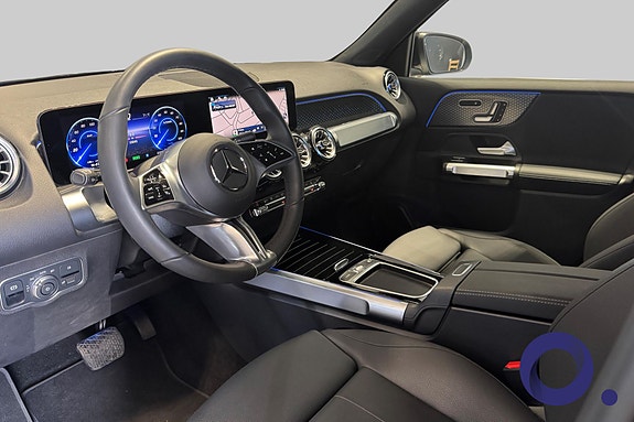 Mercedes-Benz EQB300 2 of 17