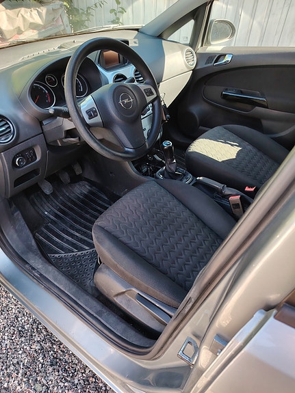 Opel Corsa 7 of 9