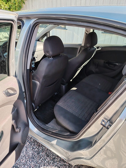 Opel Corsa 9 of 9