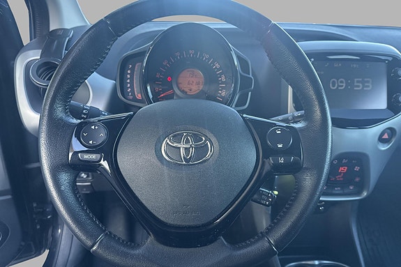 Toyota Aygo 12 of 28