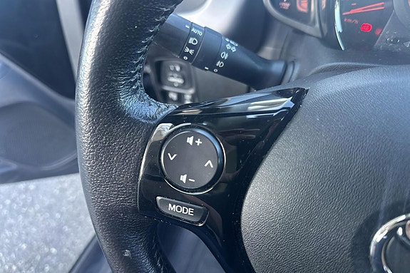 Toyota Aygo 24 of 28