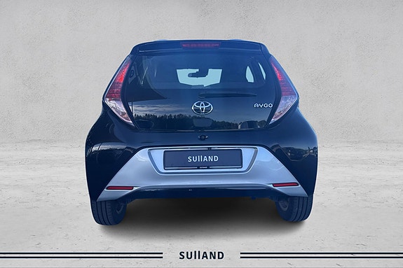 Toyota Aygo 4 of 28