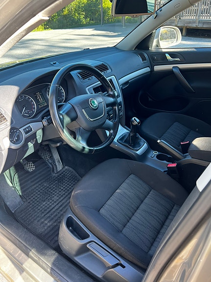 Skoda Octavia 6 of 11
