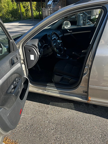Skoda Octavia 5 of 11