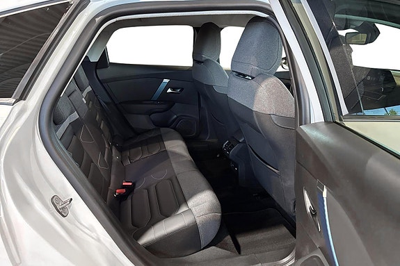 Citroen E-C4 22 of 30