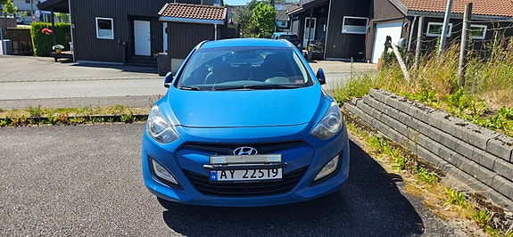 Hyundai i30 3 of 13