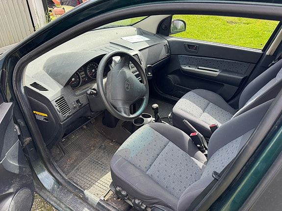 Hyundai Getz 2 of 3