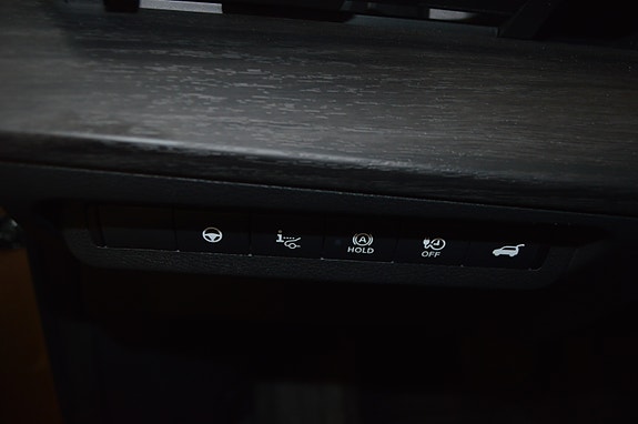 Nissan Ariya 13 of 26