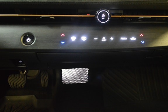 Nissan Ariya 15 of 26