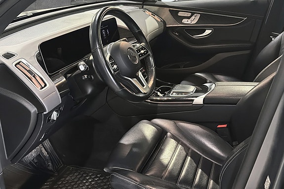 Mercedes-Benz EQC400 10 of 28