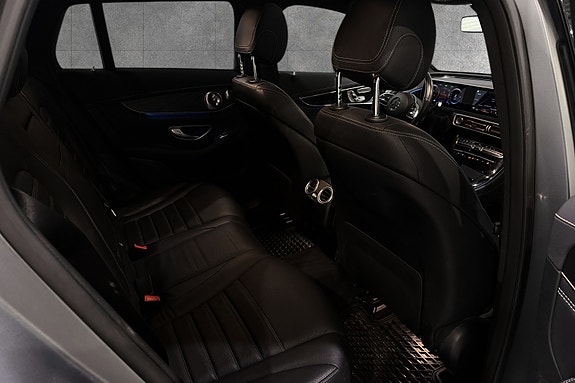 Mercedes-Benz EQC400 25 of 28