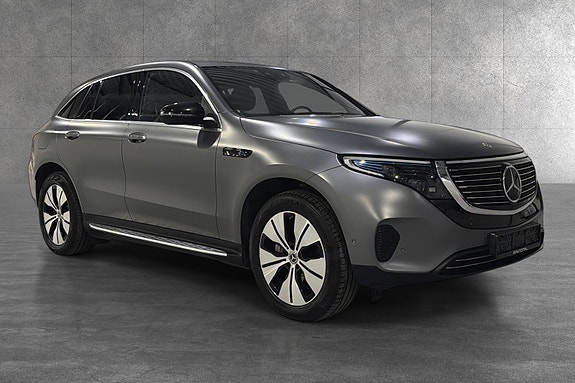 Mercedes-Benz EQC400 3 of 28