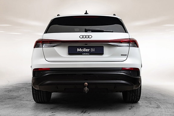 Audi Q4 e-tron 6 of 30