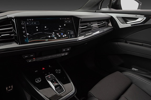 Audi Q4 e-tron 17 of 30