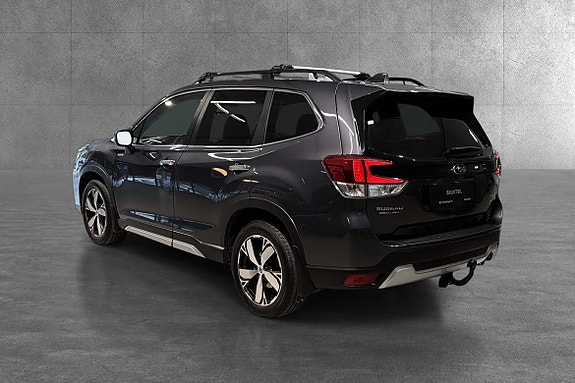Subaru Forester 3 of 23