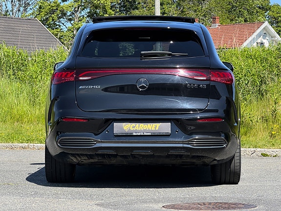 Mercedes-Benz EQE SUV 18 of 30