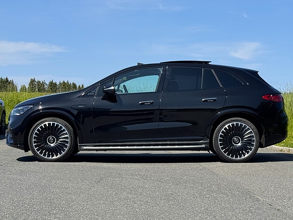 Mercedes-Benz EQE SUV 16 of 30
