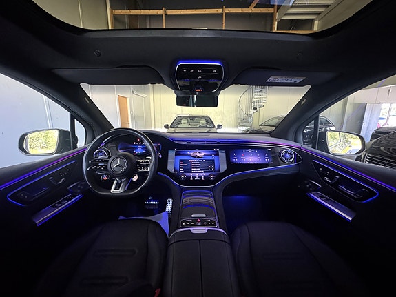Mercedes-Benz EQE SUV 2 of 30