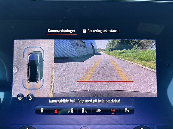 Mercedes-Benz EQE SUV 9 of 30
