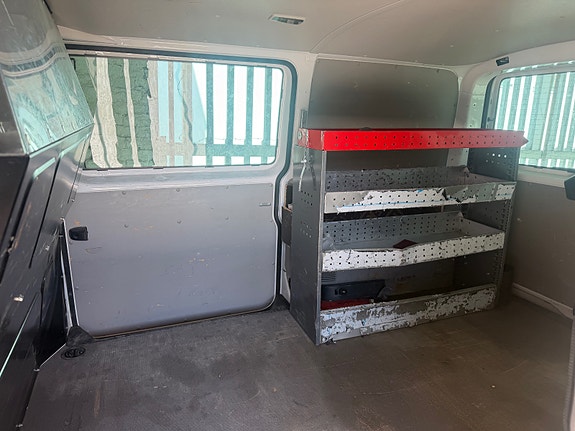 Volkswagen Transporter 19 of 22