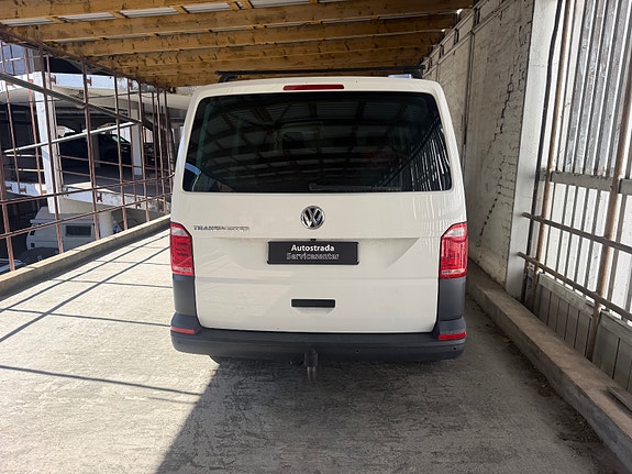 Volkswagen Transporter 4 of 22