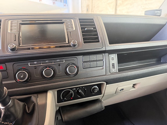 Volkswagen Transporter 14 of 22