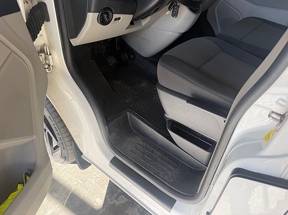 Volkswagen Transporter 16 of 22