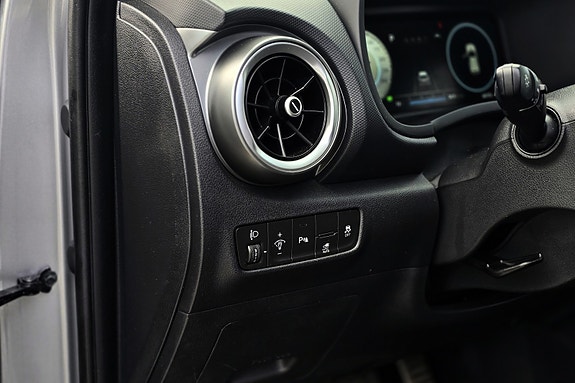 Hyundai Kona 29 of 30