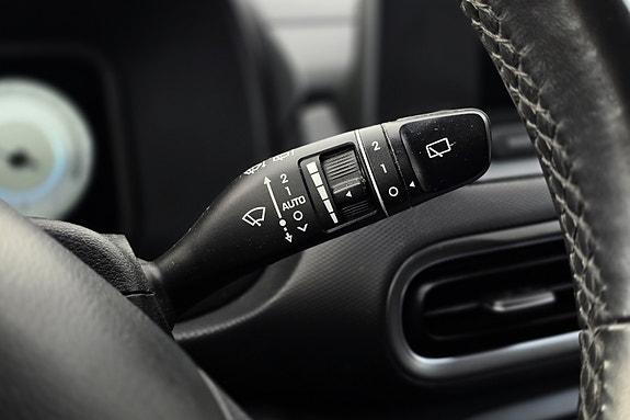 Hyundai Kona 27 of 30