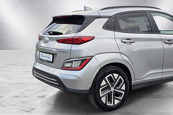Hyundai Kona 13 of 30