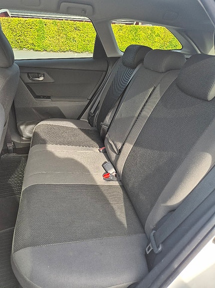 Toyota Auris 24 of 27