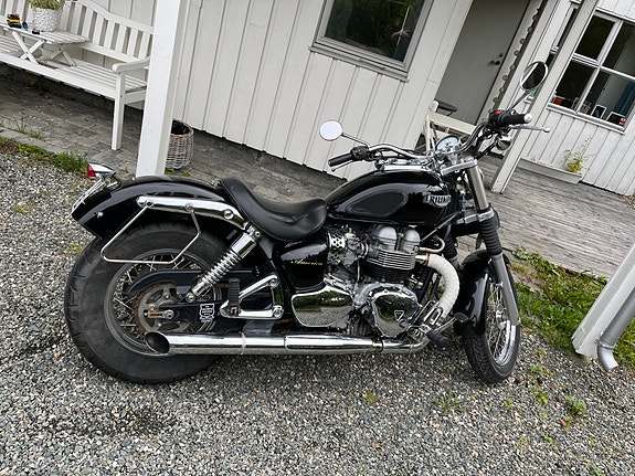 Triumph America 800 5 of 15