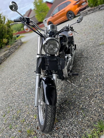 Triumph America 800 6 of 15