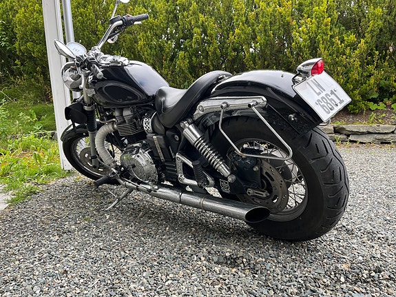Triumph America 800 3 of 15
