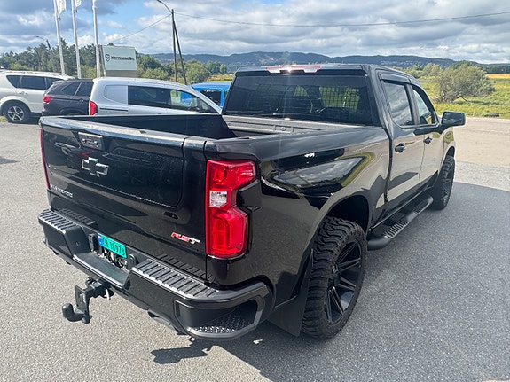 Chevrolet Silverado 1500 6 of 18