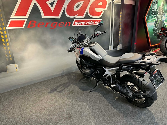 BMW R 1300 GS INKLUDERT SIDEVESKER OG TOPPBOKS! 13 of 16