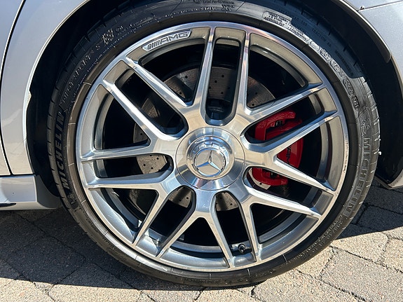 Mercedes-Benz E63 16 of 30