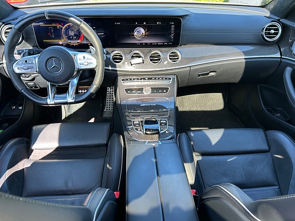 Mercedes-Benz E63 27 of 30